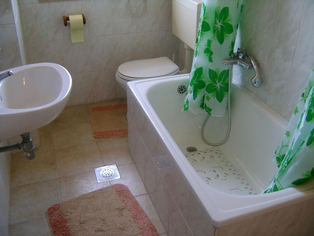 For Holidays In Apartment *