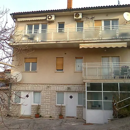 Apartment For Holidays In Pula Room photo