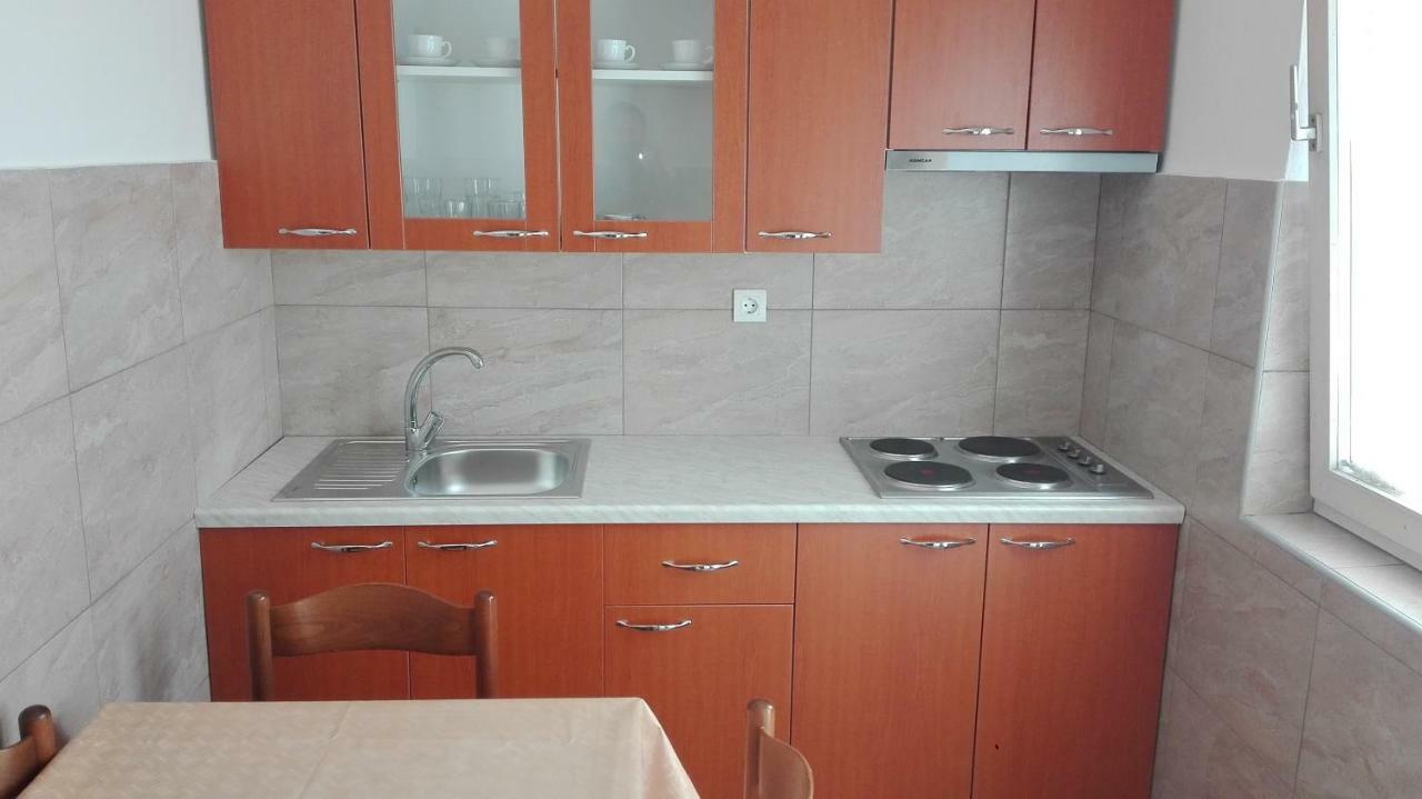 For Holidays In * Pula